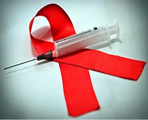 【双语】HIV治疗性疫苗取得突破性进展 ئەيدىز نىڭ داۋالاش خاراكتېرلىك ۋاكسىنىسى بۆسۈش خاراكتېرلىك ئىلگىرلەشنى قولغا كەل