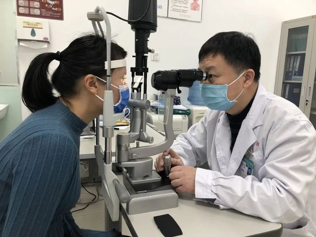 【双语】感染HIV后，我的眼睛…… ئەيدىز ۋىرۇسى بىلەن يۇقۇملانغاندىن كېيىن ، مېنىڭ كۆزۈم ......ئ